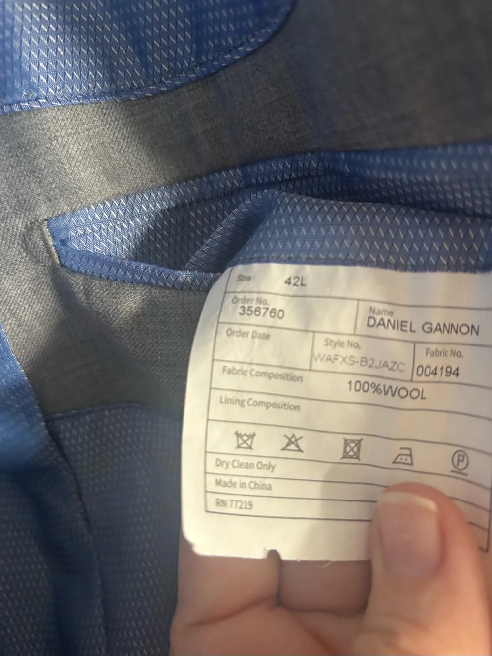 Joseph Abboud Gray Two-Button Sport Coat with Blue Lining 42L in great condition